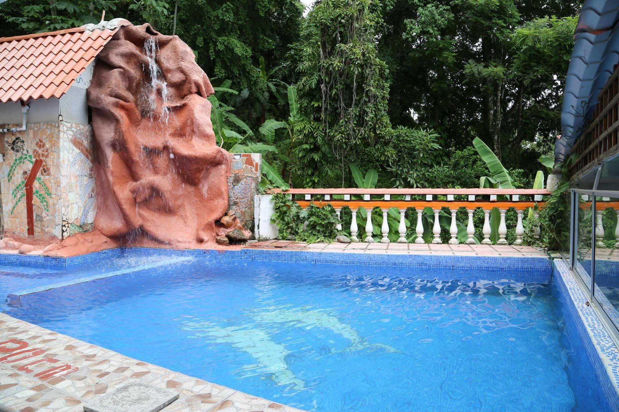 Hotel Coco Beach Manuel Antonio Exterior foto