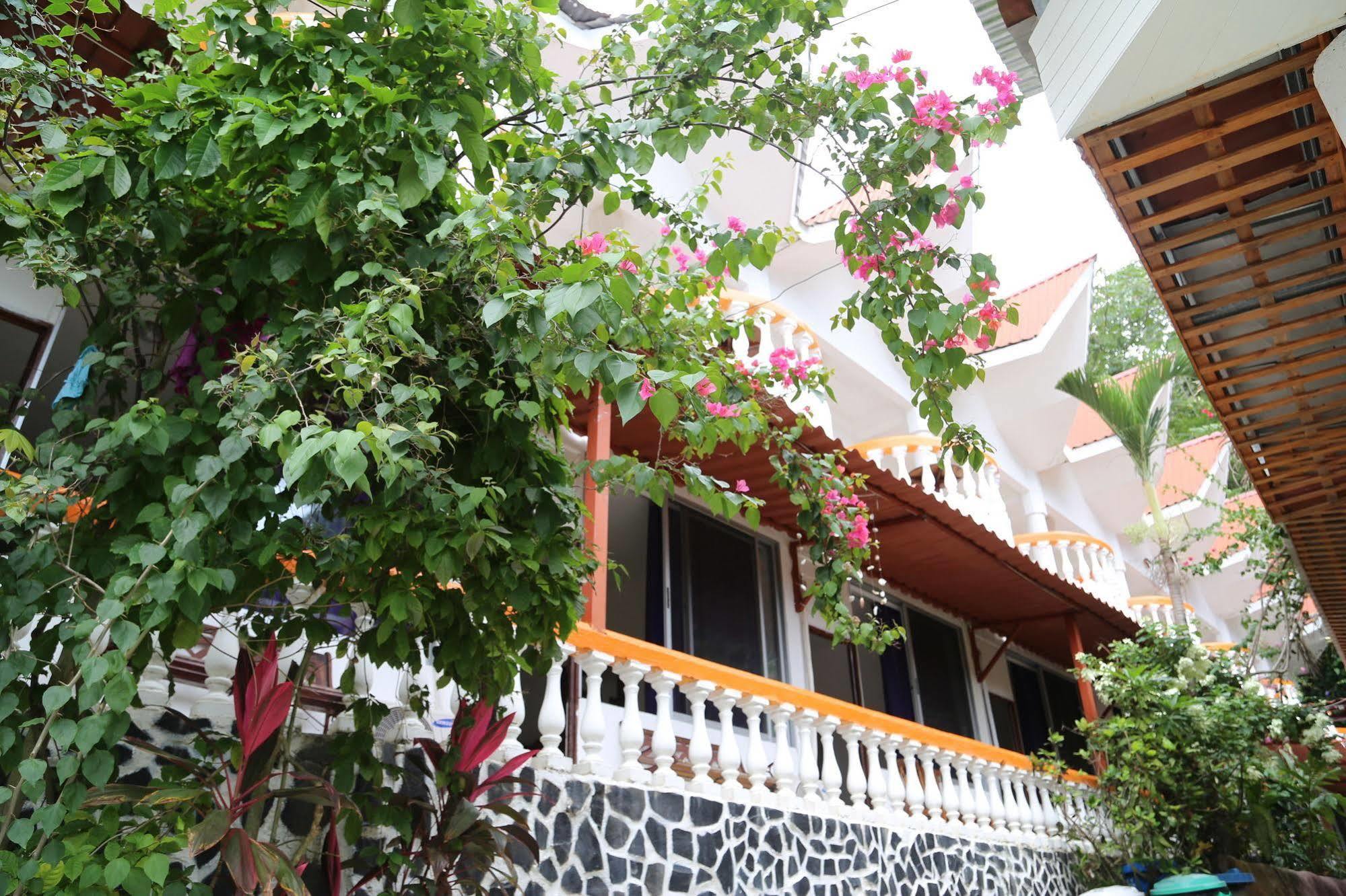 Hotel Coco Beach Manuel Antonio Exterior foto
